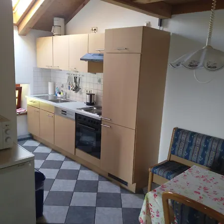 Arbeiterwohnung Entbuchner Hof Apartment