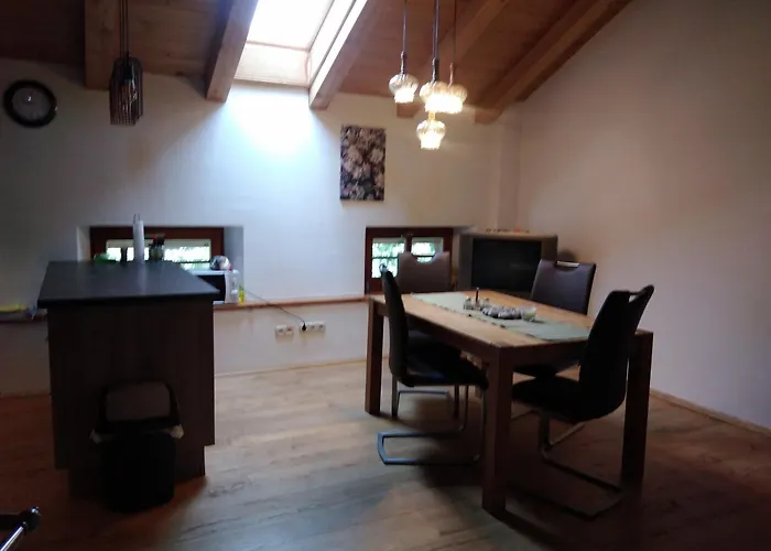 Arbeiterwohnung Entbuchner Hof * روهردورف